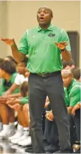  ?? STAFF PHOTO BY ROBIN RUDD ?? East Hamilton boys’ basketball coach Rodney English has resigned from that position after being suspended this week.