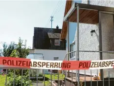  ?? Foto: Franziska Wolfinger ?? In diesem unscheinba­ren Haus in Bellenberg hat sich ein grausames Verbrechen er‰ eignet. Eine 57‰jährige Frau wurde getötet.