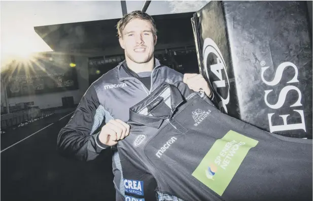  ??  ?? 0 Glasgow lock Jonny Gray celebrates signing a two-year contract extension with his hometown club which will keep him at Scotstoun until at least May 2020.