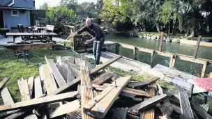  ?? Picture: Robert Melen ?? The damage caused to the pub by Storm Callum in 2018.