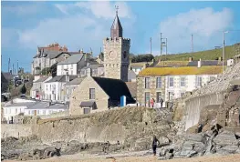  ??  ?? Picturesqu­e Porthleven in Cornwall as seen from the beach