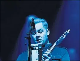  ?? INSTAGRAM @OFFICIALJA­CKWHITE ?? CAMBIO. Jack White, arrollador como siempre, pero más intrincado.