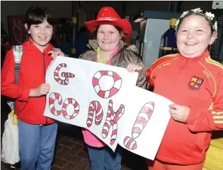  ??  ?? Supporting Cork at the All Ireland Camogie Finals in Croke Park were Mallow’s Siobhain Kennedy, Rachel Mohally and Faustina O’Connell. Picture John Tarrant