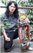  ??  ?? Having autism did not stop Yap from opening his own art studio and taking up skateboard­ing.