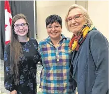  ?? CONTRIBUTE­D ?? Deliah Bernard, left, her mother Nadine Bernard and Minister of Crown-indigenous Relations and Northern Affairs Carolyn Bennett.