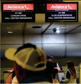  ?? FOTO ?? Los vuelos de Avianca de las rutas Bogotá-Caracas y Lima-Caracas quedaron suspendido­s desde ayer por una decisión anticipada de la compañía frente a dificultad­es de seguridad.