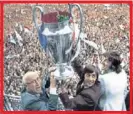  ??  ?? El Ajax, con la Copa de Europa del 71.