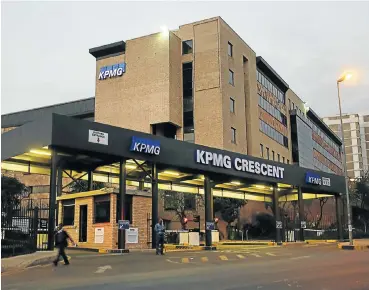  ?? Picture: Alon Skuy ?? KPMG’s offices in Parktown, Johannesbu­rg. Banks have sought assurances from the scandal-hit audit firm.
