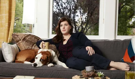  ?? Craig Sjodin/ABC ?? ABC's "Downward Dog" starred Ned as Martin and Allison Tolman as Nan.