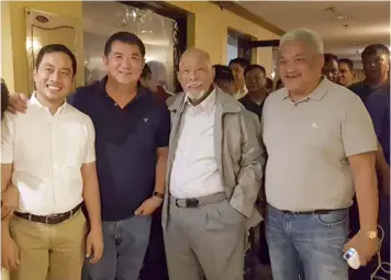  ?? Chris Navarro ?? EL KAPITAN’S DAY. Balibago (Angeles City) Chairman Carmelo ‘Tarzan’ Lazatin celebrated his 84th birthday with well wishers three term Bacolor Mayor Jomar Hizon (2nd,L) and Lazatin's sons First District Congressma­n Carmelo ‘Jon’ Lazatin II (L) and...