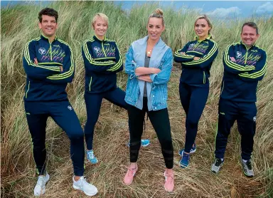  ??  ?? Kathryn with team leaders Donncha O’Callaghan, Derval O’Rourke, Anna Geary and Davy Fitzgerald on the set of Ireland’s Fittest Family