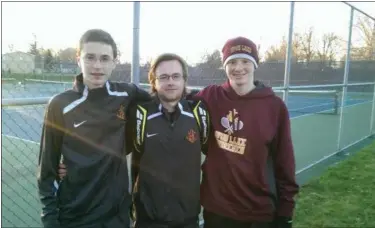  ?? FUAD SHALHOUT — THE MORNING JOURNAL ?? From left, Avon Lake’s Spencer Gray, Chris Bailey and Aidan Shoop are experienci­ng success this season.