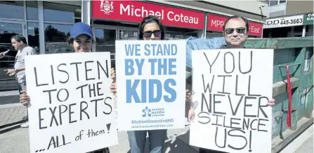  ?? VERONICA HENRI/TORONTO SUN FILES ?? Ontario Autism Coalition member gather outside Liberal MPP Michael Coteau’s constituen­cy office last September to protest changes to how the province provides services to children with autism. The province has abandoned the controvers­ial plan and, on...