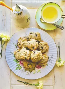  ??  ?? Grandma Bud’s Raisin Cookies from The BC Wine Lover’s Cookbook.