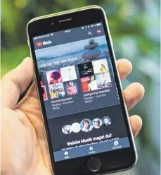  ?? FOTO: DPA ?? Musikstrea­ming und Videos in einer App gibt es mit Youtubes neuen Angeboten Youtube Music Premium und Youtube Premium.