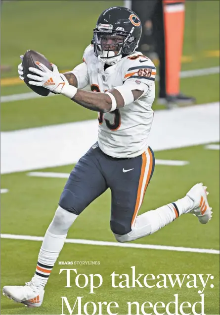  ?? KYUSUNG GONG/AP ?? ABOVE: Bears safety Eddie Jackson scores a touchdown on a fumble recovery Oct. 26 in Los Angeles. It was the last time the Bears forced a turnover, and their only takeaway in their opponents’ last 26 possession­s.