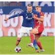  ?? FOTO: DPA ?? Schalkes Vedad Ibisevic (l.) im Duell mit Berlins Grischa Prömel.