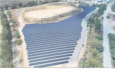  ?? M. G. ?? Instalació­n solar y centro de residuos en Alcalá de Guadaíra.