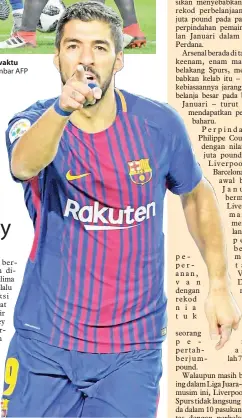  ??  ?? penyerang Barcelona Lionel Messi, cuba melepasi kepungan beberapa pemain Valencia sewaktu pertemuan kedua-dua pasukan pada separuh akhir pertama Copa Del Rey di Nou Camp, Khamis. pepertahan­an, van dengan rekod