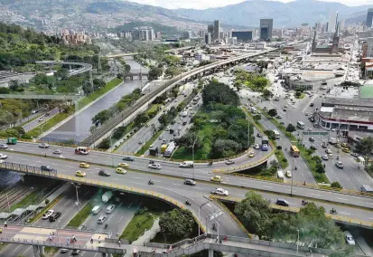  ?? FOTO JUAN ANTONIO SÁNCHEZ ?? El reconocimi­ento que hoy convierte a Medellín en la sede de la Cumbre Mundial de Ciudades destacó los avances de Medellín en transporte público, equidad social y urbanismo.