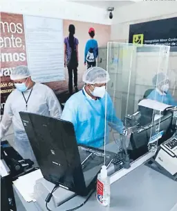  ?? FOTO: EL HERALDO ?? La administra­ción pública emplea alrededor de 210,000 personas en el gobierno central y en las institucio­nes descentral­izadas.