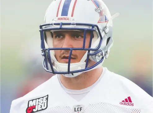  ?? Dario Ayala / Postmedia News Files ?? Montreal long snapper Martin Bédard lost both his parents within a span of six years, and then his older brother Mathieu endured his own cancer scare when he had a tumour removed from the lower part of his spine.