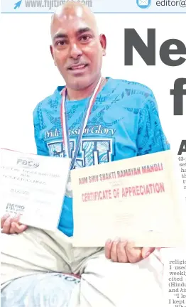  ?? Picture: RAKESH KUMAR ?? Vikash Kumar showing his certificat­es.