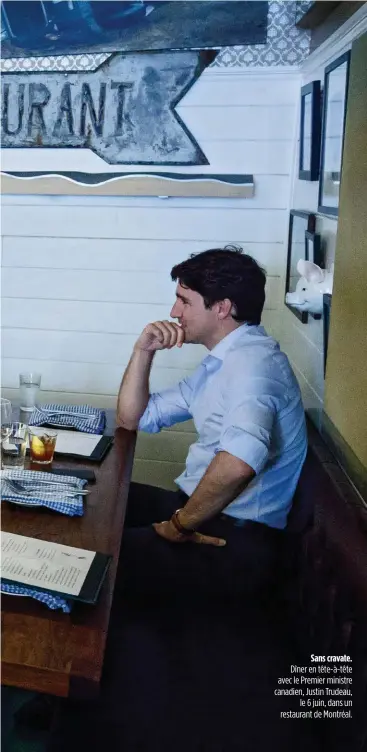  ??  ?? Sans cravate. Dîner en tête-à-tête avec le Premier ministre canadien, Justin Trudeau, le 6 juin, dans un restaurant de Montréal.