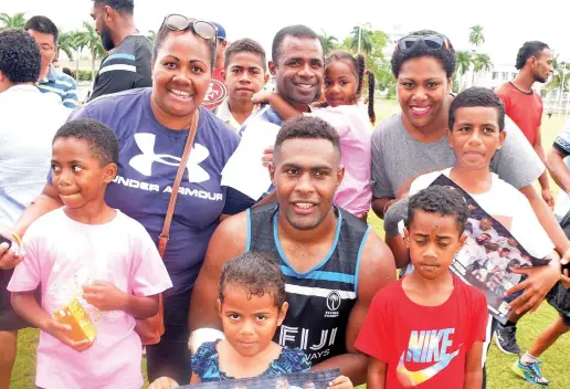  ?? Photo: Ronald Kumar ?? Fiji Airways Flying Fijian Viliame Mata with fans after training at Albert Park on August 17, 2019.