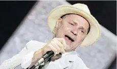  ?? MARK HORTON/WIREIMAGE ?? Late Tragically Hip frontman Gord Downie, seen in 2013, is up for artist of the year, songwriter of the year and adult alternativ­e album for Introduce Yerself.