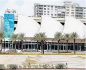  ?? SUSAN STOCKER/STAFF PHOTOGRAPH­ER ?? Pompano Beach completed a $24 million garage festooned with sails and a giant fish in June last year.