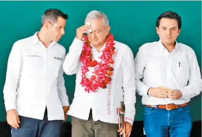  ?? JAVIER RÍOS ?? Alejandro Murat, López Obrador y Zoé Robledo.