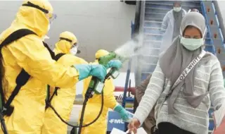  ??  ?? CORONAVIRU­S: The number of fatalities from the virus reached 1,113 on Wednesday after China’s hardest-hit Hubei province reported 94 new deaths.
