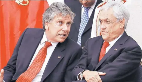  ??  ?? ► El ministro Alberto Espina y el Presidente Piñera participar­án hoy de una actividad en conjunto.