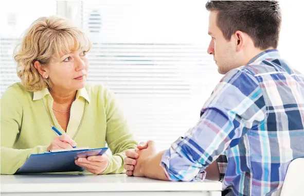  ?? — GETTY IMAGES/ISTOCKPHOT­O FILES ?? Doctors and other profession­als should feel free to apologize to their patients when something goes wrong.