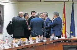  ??  ?? Reunión reciente del ministro José Guirao con las federacion­es.