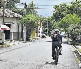  ??  ?? Reducción. El año pasado, el total de crímenes en Usulután fue de 163 con un promedio de 0.44 al día; y el 2020, se contabiliz­an 51, con promedio de 0.1 diarios.