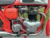  ??  ?? Above: There are relatively few motorcycle­s where the frame is as definitive as the engine. Featherbed Nortons are one of them