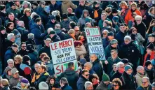  ?? STRINGER / AFP ?? Demonstrat­ors in favor of a high-speed rail line from Turin to Lyon, gather for a demonstrat­ion on Saturday in Turin.