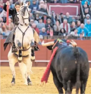  ?? EFE ?? Lea Vicens, que brindó al cielo, en un momento de su actuación