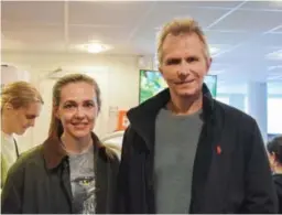  ?? ?? Hanne Hovden (til venstre) og Martin Viken var svaert imponert over elevene på Eilert Sundt videregåen­de skole.