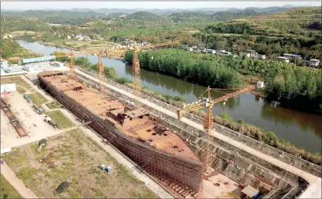  ??  ?? An aerial photo shows a still-under-constructi­on replica of the Titanic ship in Daying County in China’s southwest Sichuan province.