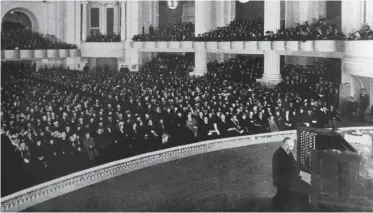  ??  ?? Lemare’s popularity may be seen from the size of the audience at the Festival Hall during the Panama-pacific Exposition in San Francisco, 1915. (Courtesy: Nelson Barden) Right: The organist’s daughter, Iris Lemare (1902-1997), who became one of the...