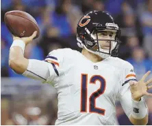  ?? AP PHOTO ?? BACK FOR MORE: Former Chicago Bears quarterbac­k Jay Cutler has agreed to sign with the Miami Dolphins.