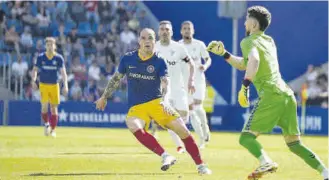  ?? // FC ANDORRA ?? Jorge Pombo, ante el Eibar en el Estadi Nacional