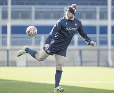  ?? ?? Mark Bennett is set to make his 100th appearance for Edinburgh when they host Ospreys tomorrow