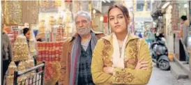  ?? PHOTO: HTCS ?? Sonakshi Sinha and Kulbhushan Kharbanda in a still from the film