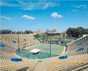  ??  ?? Herradura. El estadio donde hoy a más conciertos que partidos de tenis.