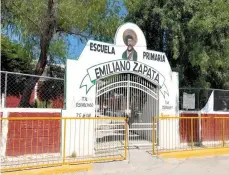  ??  ?? El lugar. La escuela Emiliano Zapata está en medio de la polémica, por la inconformi­dad de una madre de familia.