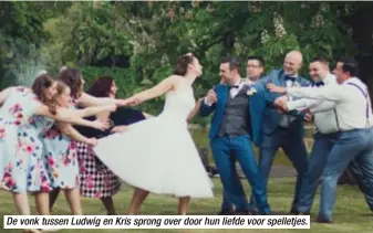  ??  ?? De vonk tussen Ludwig en Kris sprong over door hun liefde voor spelletjes.